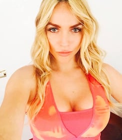 Laura Forgia, il volto sexy di Rai 2 15