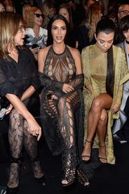 Kim Kardashian, seminuda alla Paris Fashion Week 9
