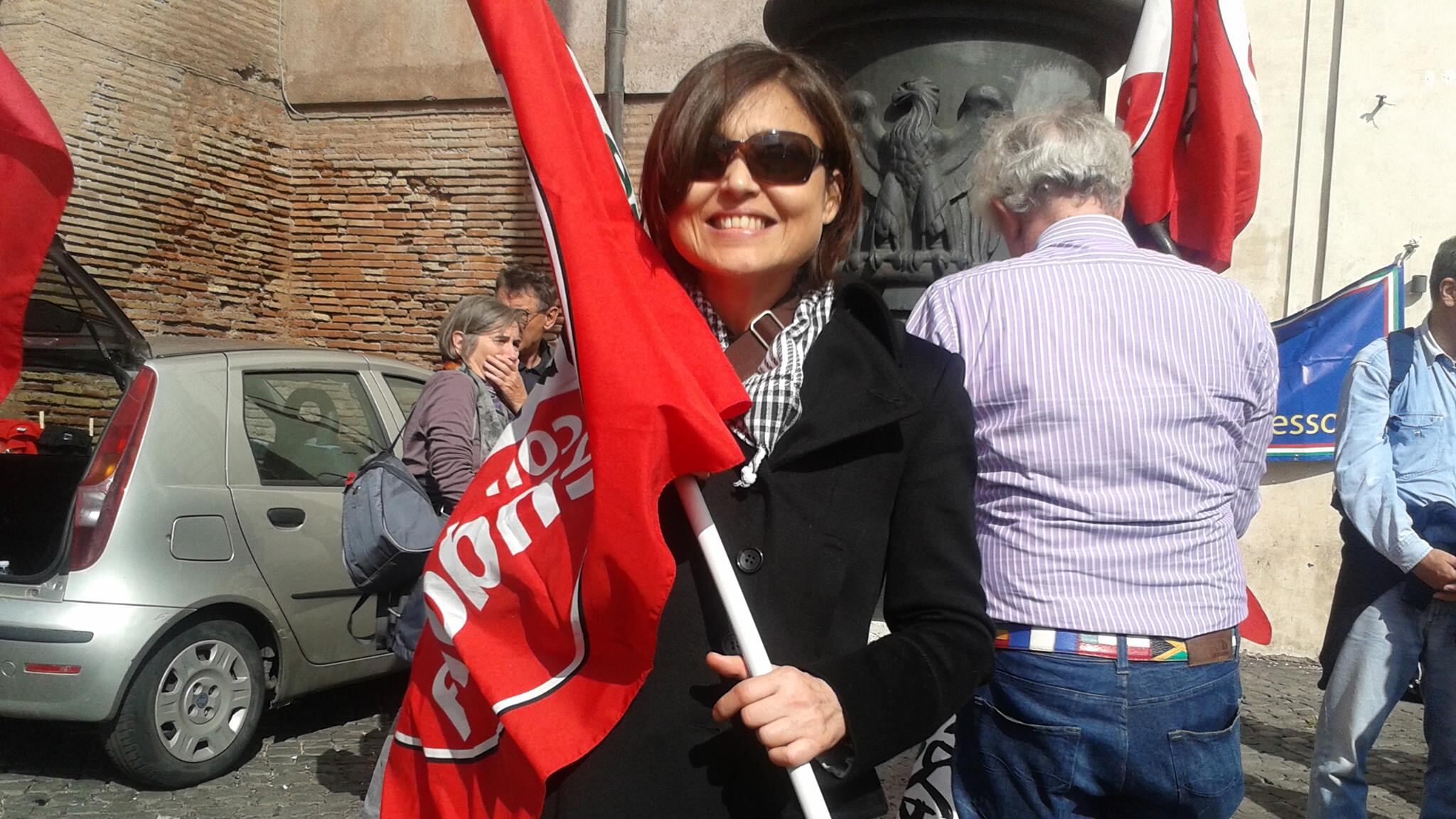 L'attacco choc dell'attivista di Sel: "Salvini muori come Buonanno"