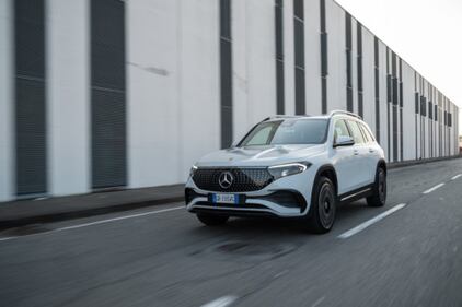 Mercedes-Benz EQB e GLB: guarda la gallery 4