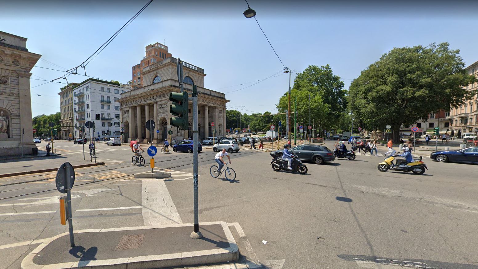 Aggressioni in centro in pieno giorno: così il migrante semina il panico