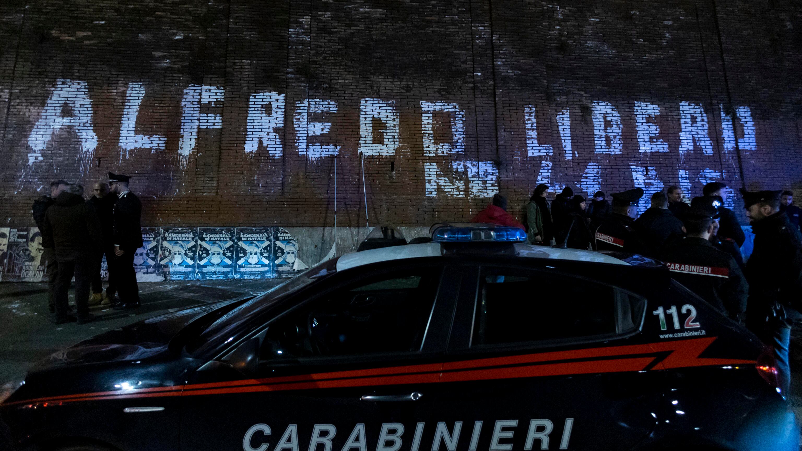 Caso Cospito, sale la tensione: Delmastro, Ostellari e Donzelli sotto scorta