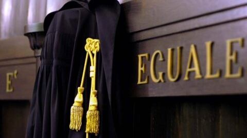 L'Ue: "Giù le mani dai giudici". In Italia servono 500 giorni per chiudere i processi