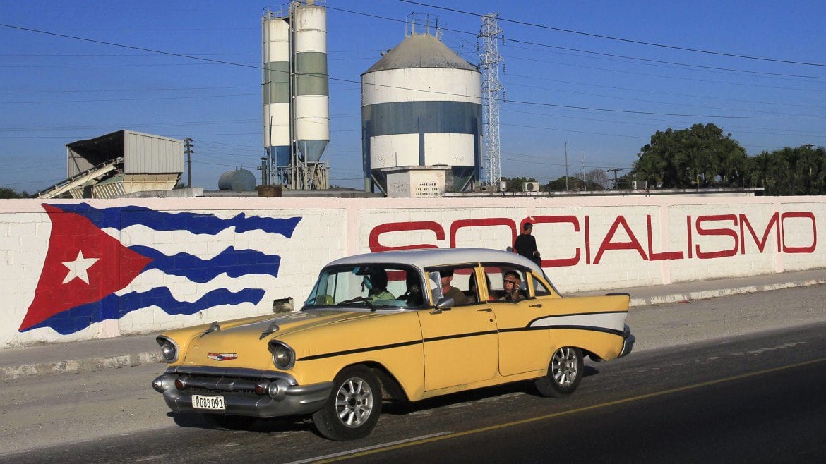 Obama dà il via libera all'apertura della prima fabbrica americana a Cuba