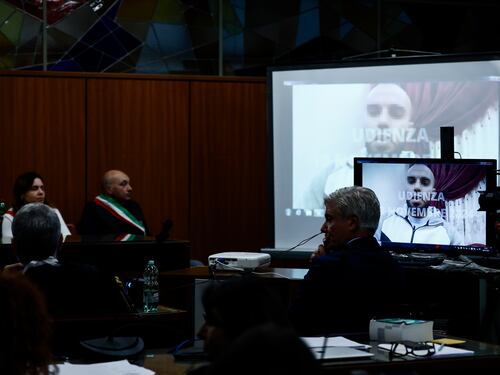 Regeni, il racconto choc: "Era sfinito dalle torture"