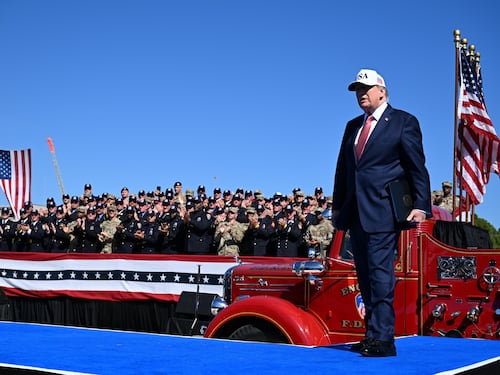 Trump non ferma le sanzioni britanniche contro gli insediamenti israeliani: cresce la frizione con Netanyahu