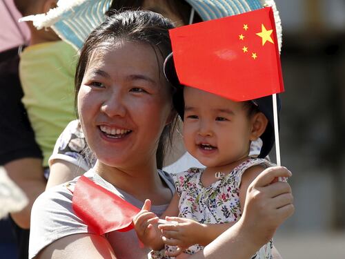 La Cina rallenta ancora: il Pil cresce solo del 6,9%