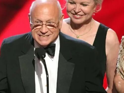 Addio a David Jacobs, creatore e sceneggiatore della serie cult Dallas