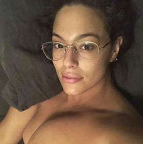 Ashley Graham sexy su Instagram 8
