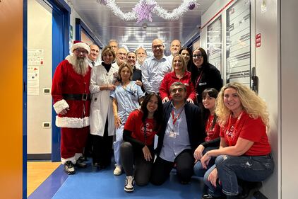 Il presidente della Camera, Fontana, diventa "Babbo Natale" per i giovani pazienti del Policlinico Gemelli 6