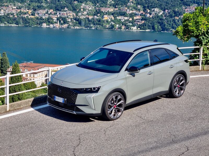DS 7 E-Tense 4x4, da Milano a Cernobbio: guarda la gallery 1