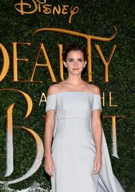 Emma Watson, sexy Bella sul red carpet 41