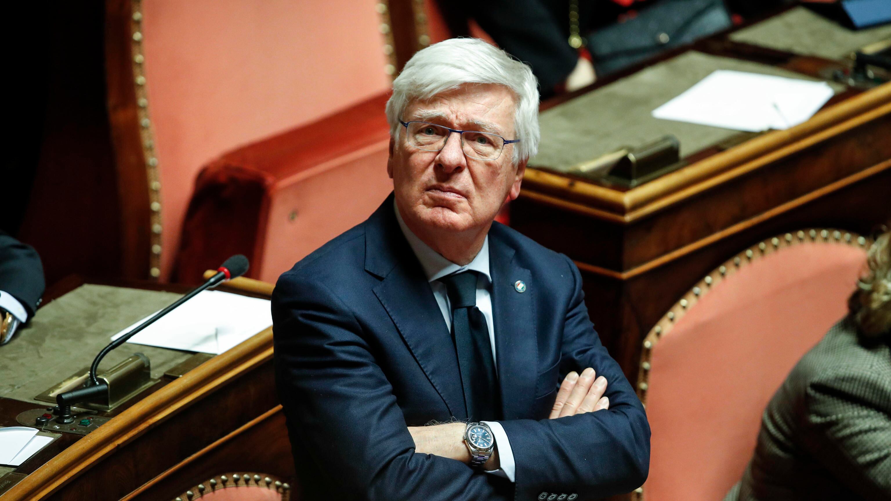 La Procura gioca d'anticipo e sequestra i conti correnti dell'ex parlamentare Romani
