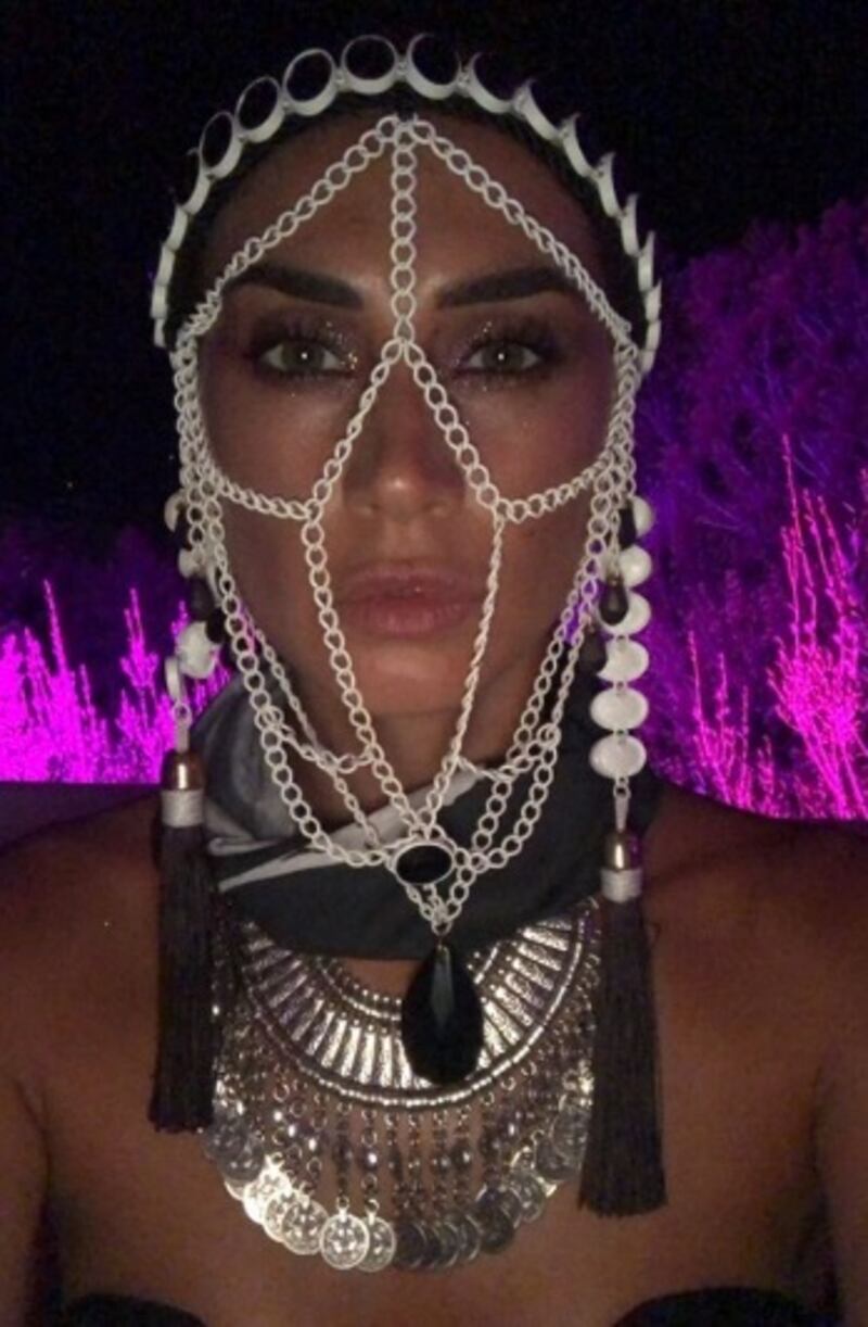 Melissa Satta versione festish, le foto social del suo look bollente 2