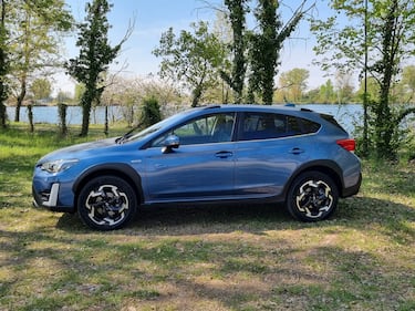 Subaru XV 2023, la prova su strada: guarda le foto 12