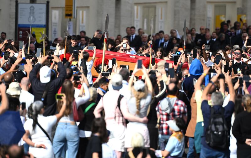 La traslazione della Bara di Papa Francesco nella Basilica di San Pietro 10