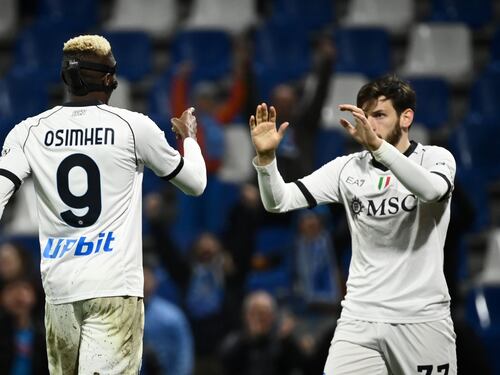 Dopo la paura, il Napoli dilaga: sei gol al Sassuolo