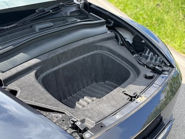 Tesla Model Y Standard: guarda tutte le foto 14