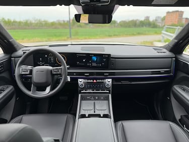 Hyundai Santa Fe 2026: guarda tutte le foto 13