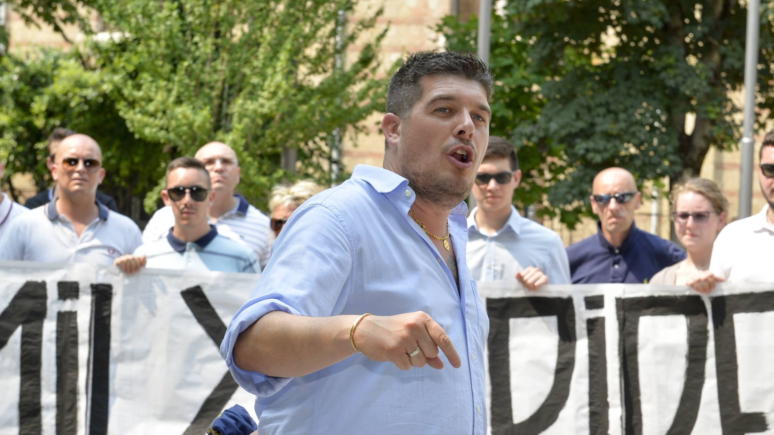 Nuovo blitz contro Forza Nuova: nei guai il leader veronese Castellini