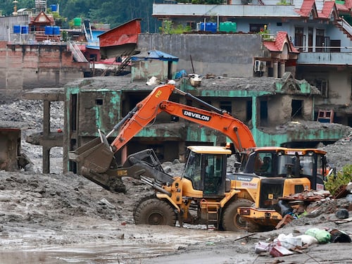 Nepal e Tibet, allarme senza fine. “Rischio di nuove esondazioni”
