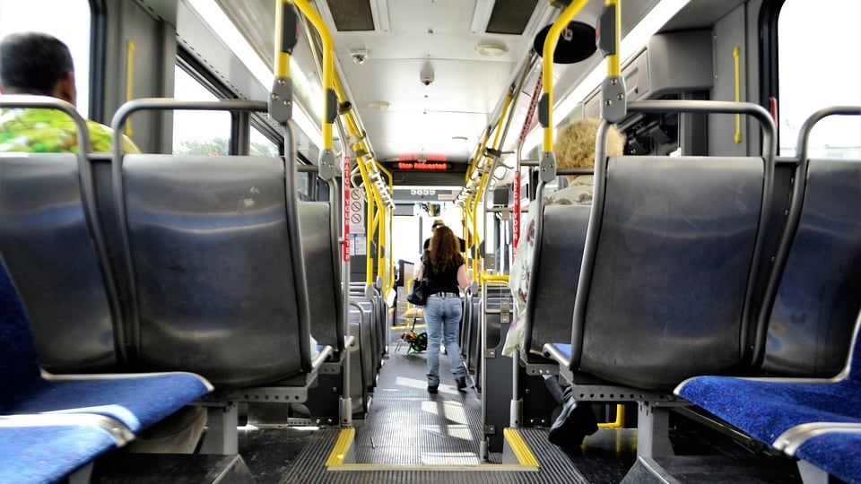 Brescia, autoerotismo in bus: espulsione per clandestino nigeriano