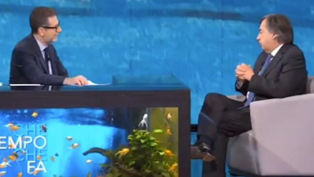 Il virologo Burioni "Tampone anche a chi ha 37,5"