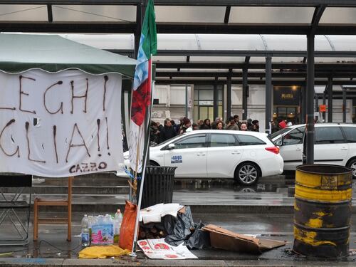 Taxi, dopo le auto a nolo torna la minaccia abusivi