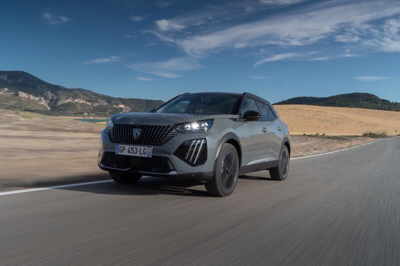 Nuova Peugeot 2008: guarda tutte le foto 1