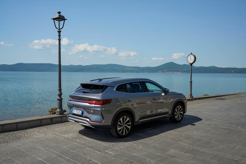 Le foto di BYD Seal U DM-i: il SUV plug-in che punta tutto su comfort ed efficienza 5