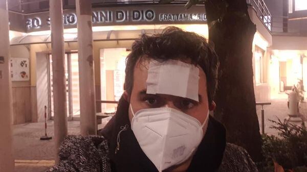 Docente picchiato a sangue per aver richiamato gli alunni. "Temo che i mandanti siano i genitori"