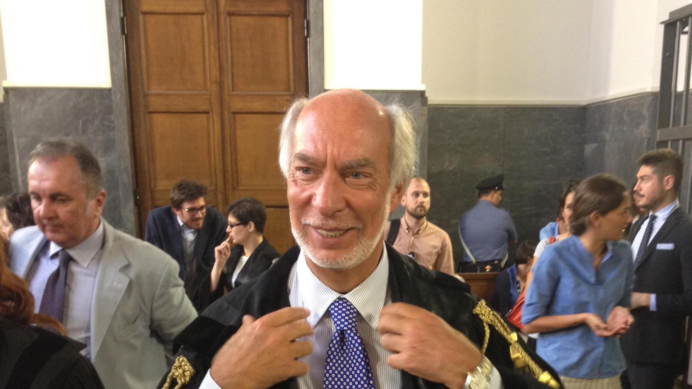 "I magistrati si danno i voti da soli: anche gli avvocati tra i controllori"