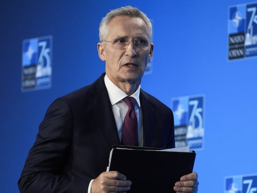 Uno spagnolo per il fronte Sud: schiaffo di Stoltenberg (e della Nato) e ira dell'Italia