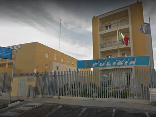 Cerca di adescare le bambine: il magrebino va in libertà vigilata