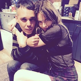 Behati Prinsloo: gli scatti hot che fanno impazzire Adam Levine 22