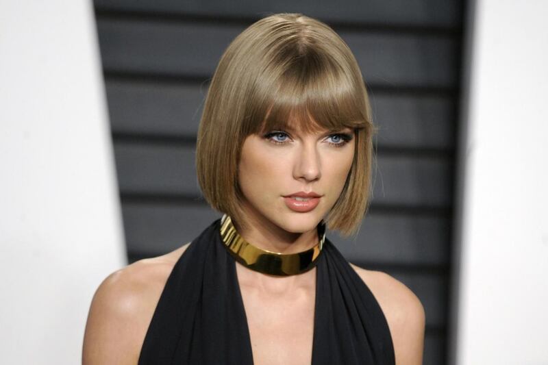 Taylor Swift e Kim Kardashian, foto sexy 13
