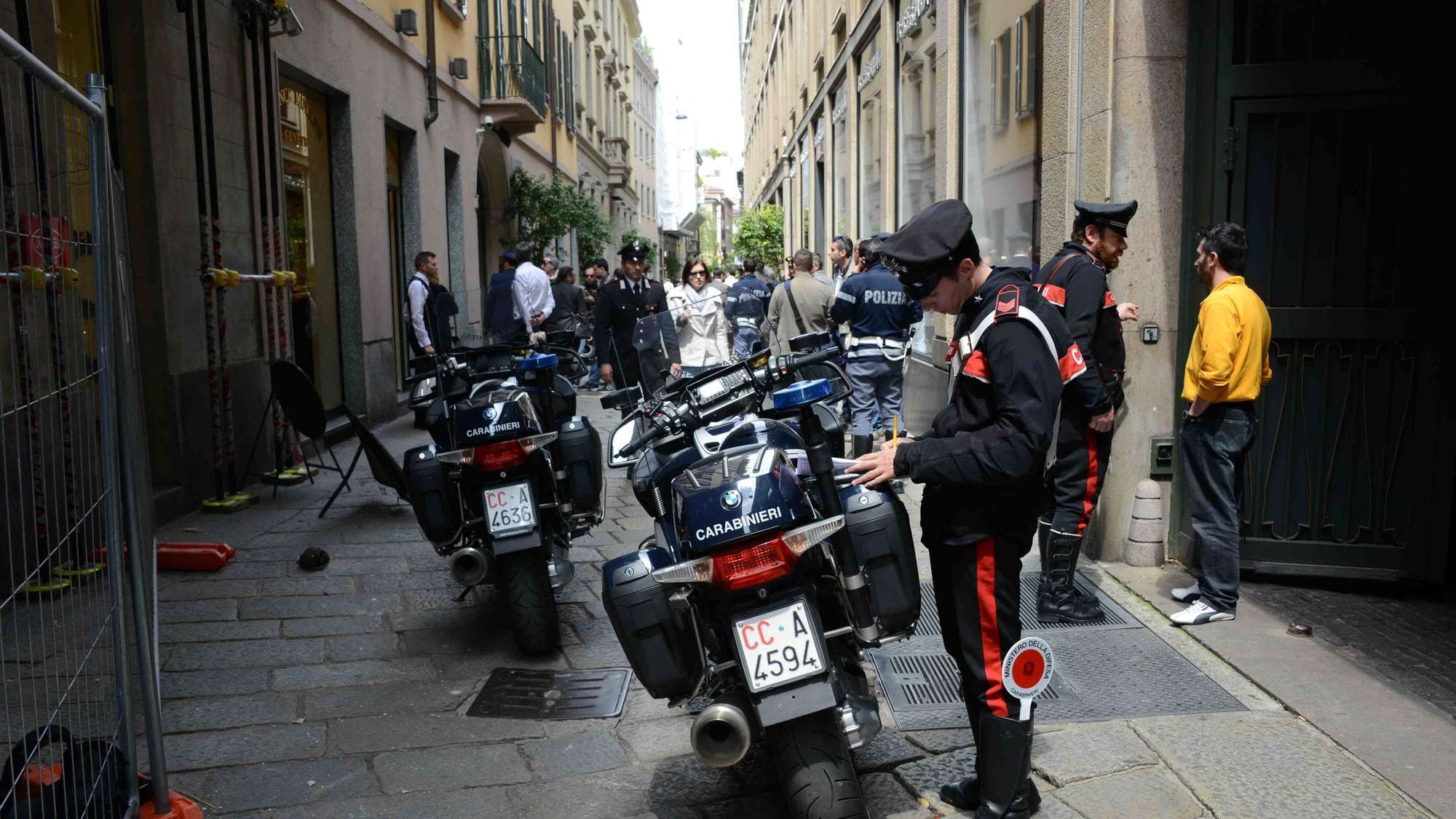 Terrore nelle strade del lusso «Urla e bombe, come un film»