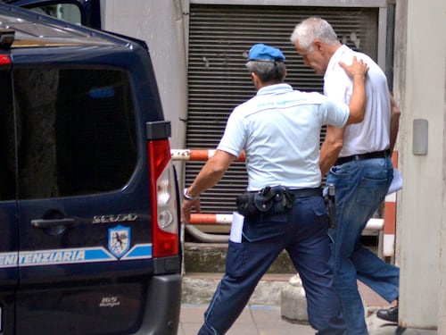 I giudici di Milano concedono gli arresti domiciliari a Formigoni