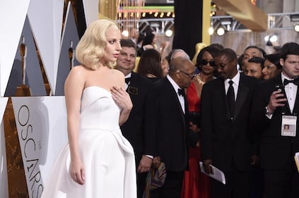 Lady Gaga agli Oscar 2016: foto 2