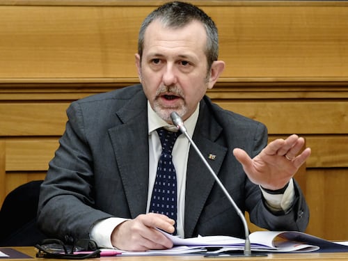 Scoppia il caso politico sull’imam anti-Italia scoperto dal "Giornale"