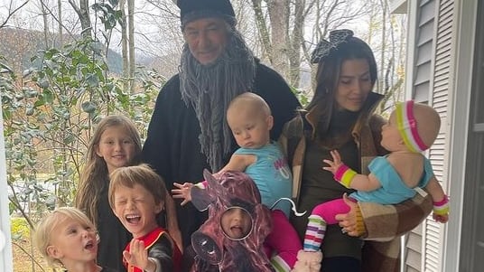 Alec Baldwin sta con la famiglia dopo la tragedia