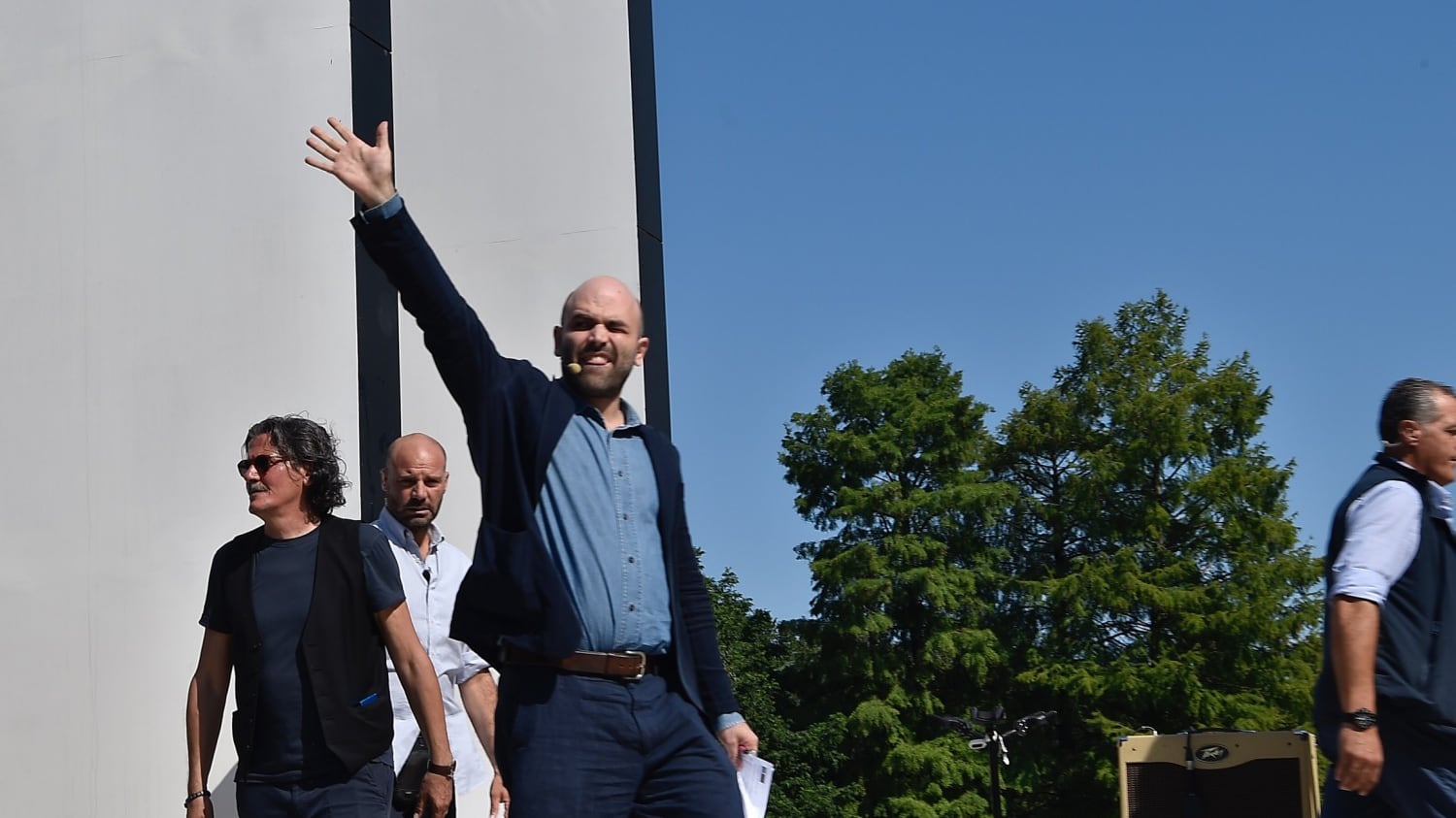Dl Sicurezza, Saviano passa agli insulti "È suicida e criminale"