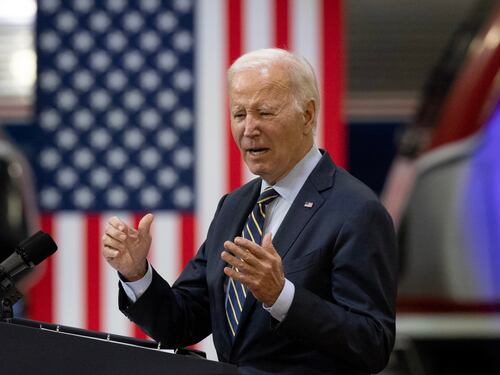 Economia Usa in ripresa, ma continua l'assedio dei sondaggi: così Biden arriva all'incontro con Xi