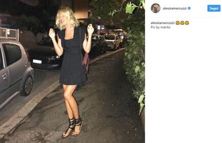 Alessia Marcuzzi sexy a Formentera 8