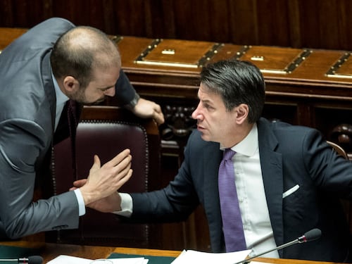 "Sono come amanti". La stoccata dei renziani a Pd e 5S