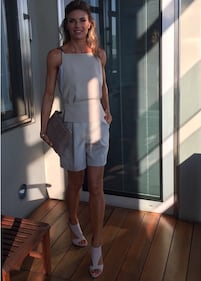 Martina Colombari, topless in barca 9