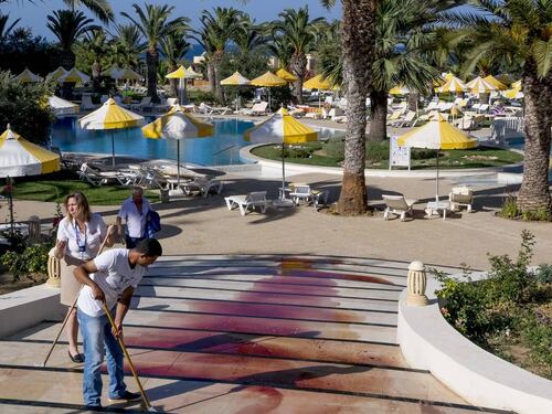 "Possibili altri attacchi contro resort in Tunisia"