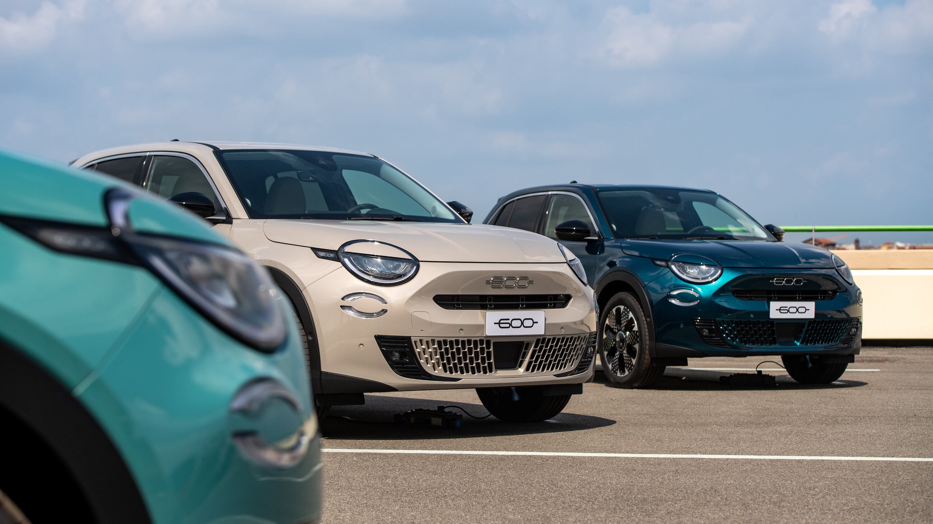 "Noi, obbligati a vendere le Fiat elettriche. Care e sempre scariche, nessuno le vuole"
