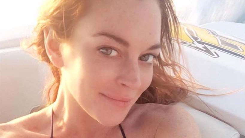 Lindsay Lohan sexy in costume su Instagram