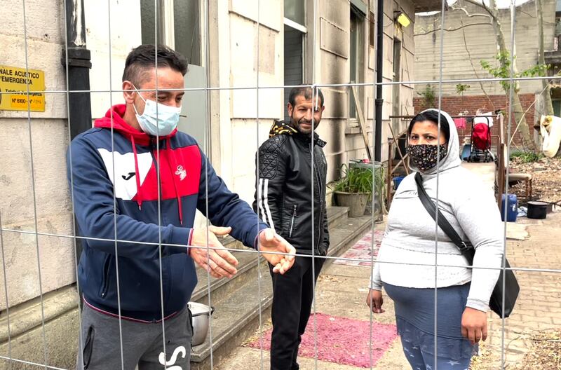 Degrado a Milano: occupazione abusiva agli ex gasometri 6